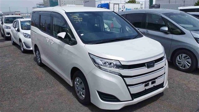 Toyota Noah, 2018 0