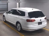 VOLKSWAGEN PASSAT VARIANT 8