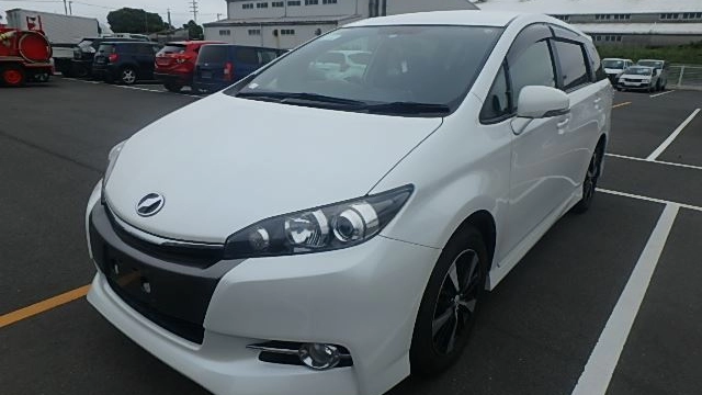 Toyota Wish, 2014