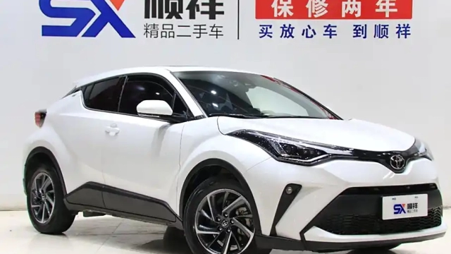 Toyota C-HR, 2022