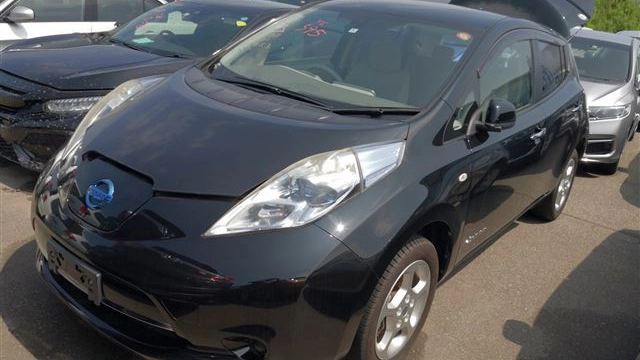 Nissan Leaf, 2012