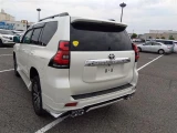Toyota Land Cruiser Prado, 2021 3
