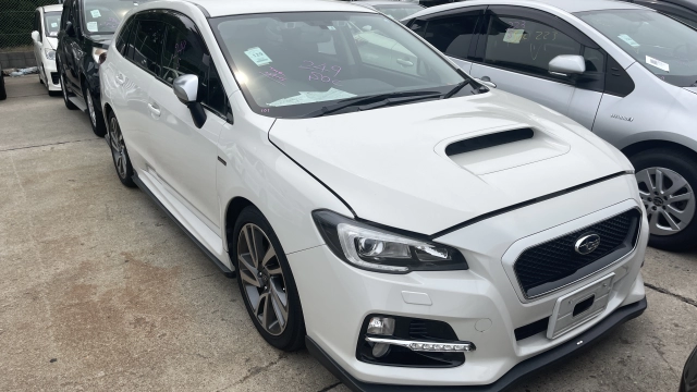 Subaru Levorg, 2015