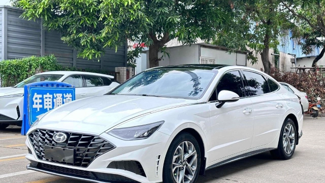 Hyundai Sonata