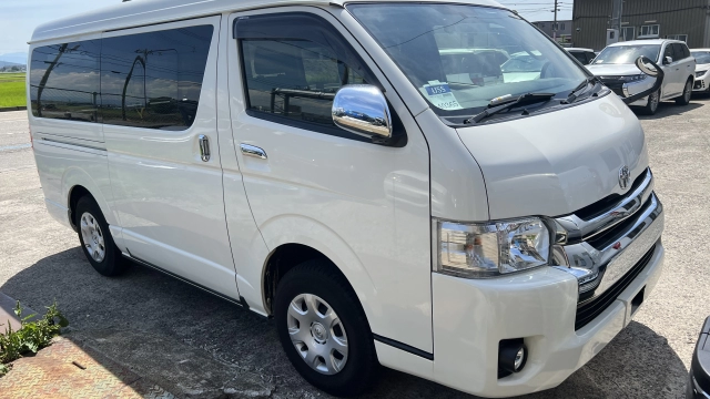 Toyota Hiace, 2017