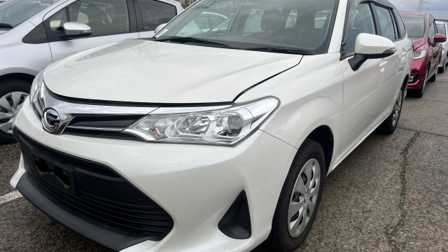 Toyota Corolla Fielder, 2018