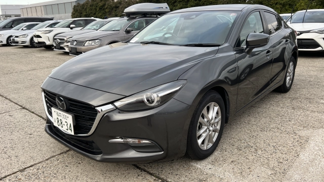 Mazda Axela, 2016